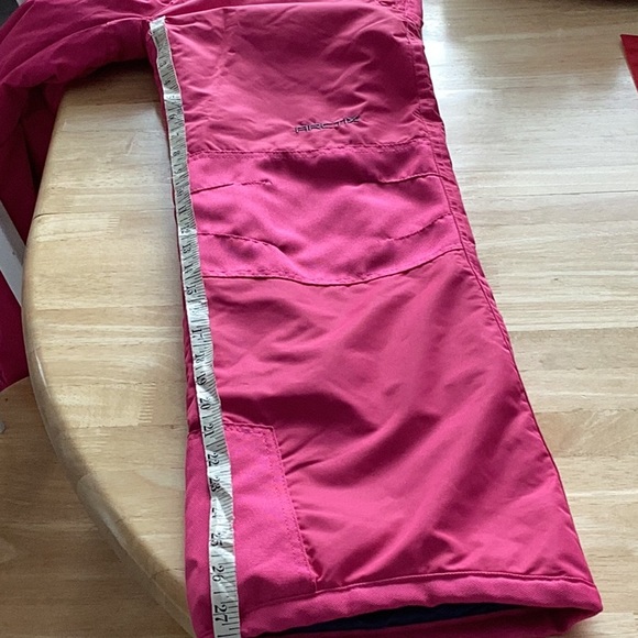 Artix PINK snow pants, Size Large (YOUTH) Good condition. - Picture 9 of 16